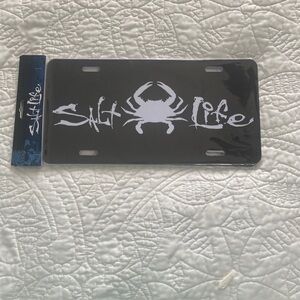 Salt Life License Plate NEW IN PACKAGE Crab - Black & White